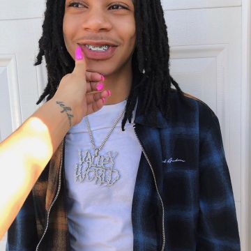 Veste portée par YBN Nahmir sur son Instagram account @ybnnahmir