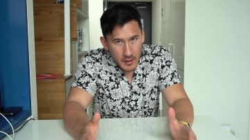 Black and white floral print button up worn by Markiplier in KOREAN McDonalds vs AMERICAN McDonalds (mukbang?)