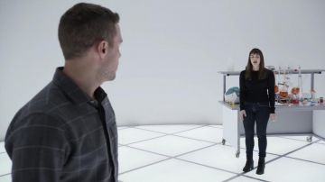 La camisa a cuadros de Leo Fitz (Iain De Caestecker) en Marvel: Agents of S.H.I.E.L.D. (S06E06)