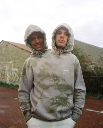 Le sweatshirt thermodynamic Avnier de Orelsan sur son compte Instagram @orelsan