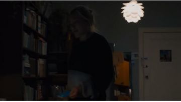 Chandail porté par Dani (Florence Pugh) comme on le voit dans Midsommar