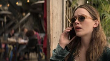 Gafas de sol usadas por Love Quinn (Victoria Pedretti) en YOU (S02E02)