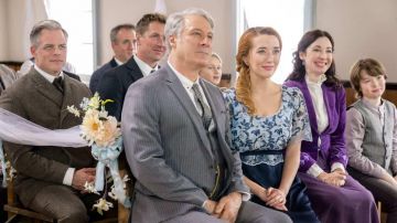 Blue floral top worn by Julie Thatcher (Charlotte Hegele) in When Calls the Heart (S05E05)