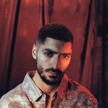 La chemise à imprimés de Sneazzy sur son compte Instagram @sneazzysneazzy