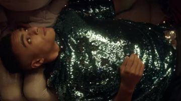 Paillettes hoodie, portés par Conner (Gabriel Darku) dans le Slasher (S03E07)