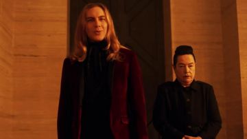 Traje usado por Michael Langdon (Cody Fern) como se ve en American Horror Story
