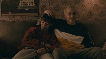 Long sleeve sweater worn by Mo (Griffin Gluck) in Big Time Adolescence