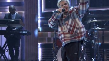 Plaid Jacket porté par Justin Bieber dans Le Tonight Show Starring Jimmy Fallon