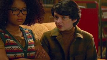 Brownish Turtleneck worn by Theo Putnam (Lachlan Watson) in Chilling Adventures of Sabrina (S01E03)