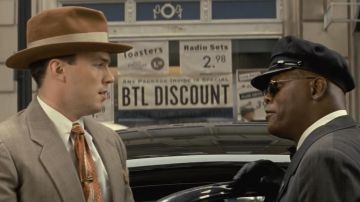 Sunglasses worn by Joe Morris (Samuel L. Jack­son) as seen in The Banker