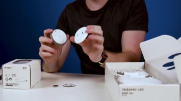 Le bracelet de l'Apple Watch de Technews&test dans la vidéo IKEA : JE TESTE LEURS LAMPES CONNECTÉES