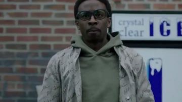 De couleur Blanc cassé, Gris Veste portée par Spanky (Omar Scroggins) de la Puissance (S06E13)