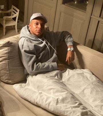 Watch white Kylian Mbappé on a post-Instagram @k. mbappe