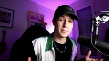 La chaqueta usada por Seb La Firte en su video de YouTube ¡LA INSOPORTABLE HISTORIA DE CRAZY FROG! - SEB