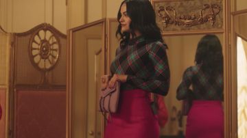 Le top à carreaux porté par Veronica Lodge (Camila Mendes) dans la série Riverdale (Saison 4 Épisode 12) 