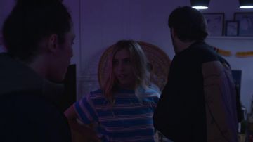 La t-shit negra estampada usada por Gringe en Validated (S01E03)