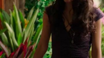 The combination of Jules (Marianne Rendón) in Imposters (S02E02)