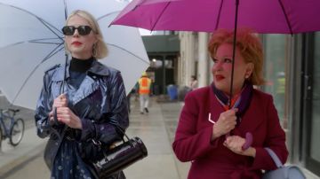 Sunglasses worn by Astrid Sloan (Lucy Boynton) in The Politician (Season 2 Episode 1)