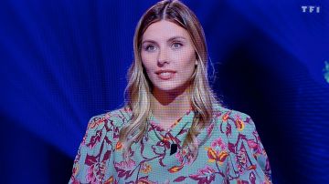 Blusa floral de Camille Cerf en Le grand concours des animateurs