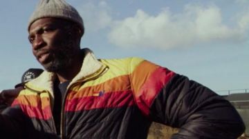 The jacket rainbow from director Rick Famuyiwa in the documentary Disney The Making-Of : The Mandalorian