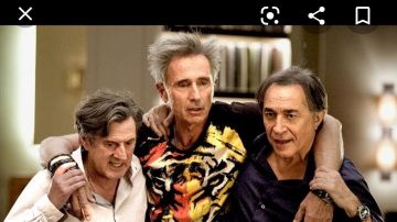 Camiseta de tigre negro usada por Simon Thierry Lhermitte en la película Nos femmes