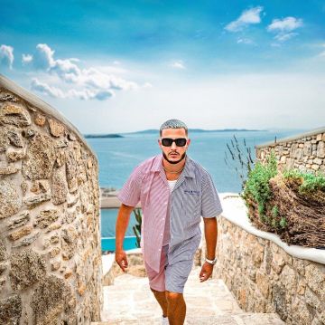 shirt worn by DJ Snake on @djsnake's Instagram account