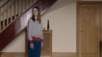 Grey and red sweatshirt worn by Alyssa (Jessica Barden) in The End of The F...ing World S02E02