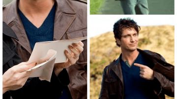 Dark brown leather jacket with V-neck and side pockets at chest level. of Gerry (Gerard Butler) in PS: I Love You