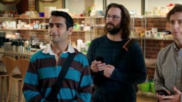Blue and brown striped Patagonia polo shirt worn by Dinesh Chugtai (Kumail Nanjiani) in Silicon Valley (S05E08)