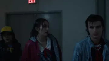 The jacket worn by Steve Harrington (Joe Keery) in the series Stranger Things (S03E03)