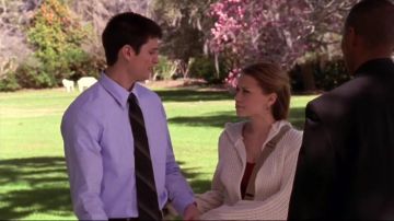 Beige Hooded & Belted Sweater of Haley James Scott (Bethany Joy Lenz) in One Tree Hill (S03E19)