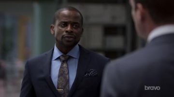 Blue Yellow Tie of Alex Williams (Dulé Hill) in Suits (S08E10)