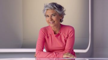 Top worn by Élisabeth quin in the show 28 minutes