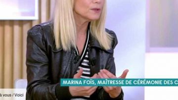 Blouson cuir brillant de Marina Foïs dans C à Vous