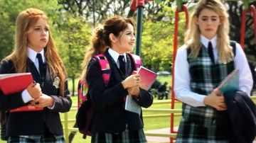 Uniforme usado por luna, Yam y Jim episodio 27 S3