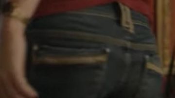 Jeans de los créditos de apertura de Call My Agent 