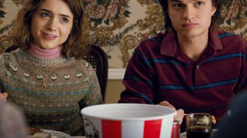 Fair Isle sweater  of Nancy Wheeler Natalia Dyer in Stranger Things
