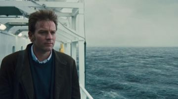 Veste en daim portée par The Ghost Ewan McGregor dans The Ghost Writer