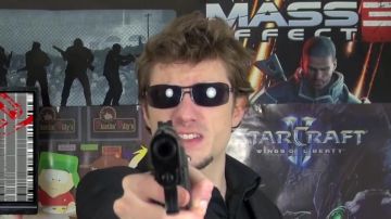Lunettes de soleil of Mathieu Sommet in Père Noël Tueur - SLG N°76 - MATHIEU SOMMET