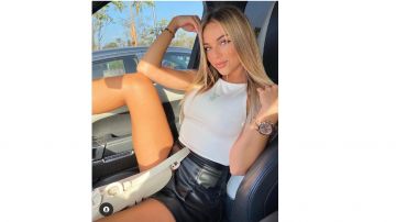 Leather skirt of Maddy Burciaga in The Angels