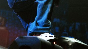 Slim Shady Sneaker of Eminem in Eminem - I'm Back / Kill You / Under the Influence live