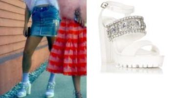 Miss Selfridge Sofia Sandalia embellecida usada por Chanel #3 (Billie Catherine Lourd) en Scream Queens (S02E05)