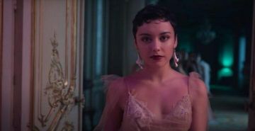 Earrings le bal of ariadna Carla Diaz in Elite