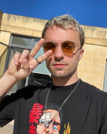 Le collier œil de Squeezie sur son compte Instagram @xsqueezie