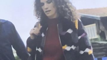 The jacket worn by Tessa Perrin (Barbara Cabrita) in the TV movie The Heritage