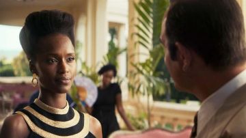 The earrings of Zephyrine Sangawe Bamba (Fatou N'Diaye) in OSS 117: Red alert in black Africa