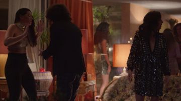 The dress worn by Maria (Fiona Paloma) in the series Control Z (Season 2 Episode 3)