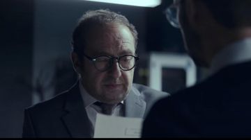 Eyeglasses worn by Major Jouard (Patrick Timsit) in The Last Mercenary