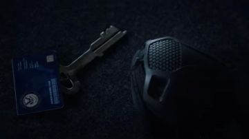 Gas Mask used by Garcia Flynn (Goran Višnjić) in Timeless (S02E03) TV series