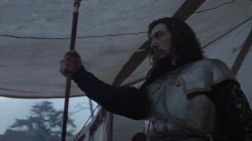 L'armure de chevalier portée par Jacques LeGris (Adam Driver) comme on le voit dans le film The Last Duel
